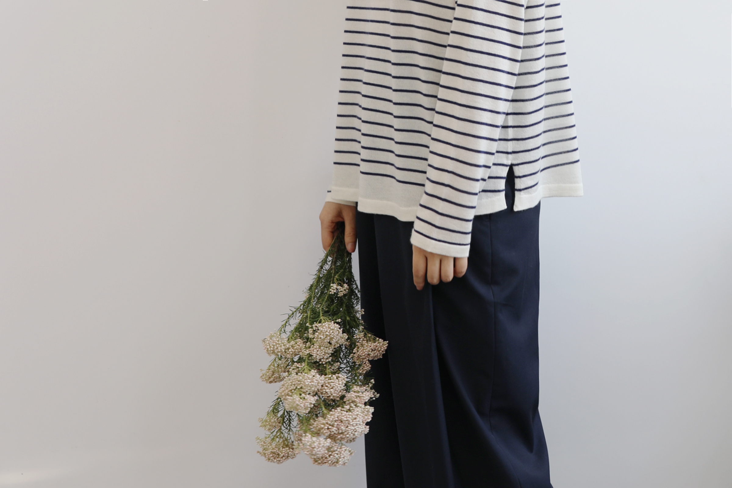 小金象 山羊绒70% 真丝30% -和诗一样温柔2022春夏宽松超薄条纹衫