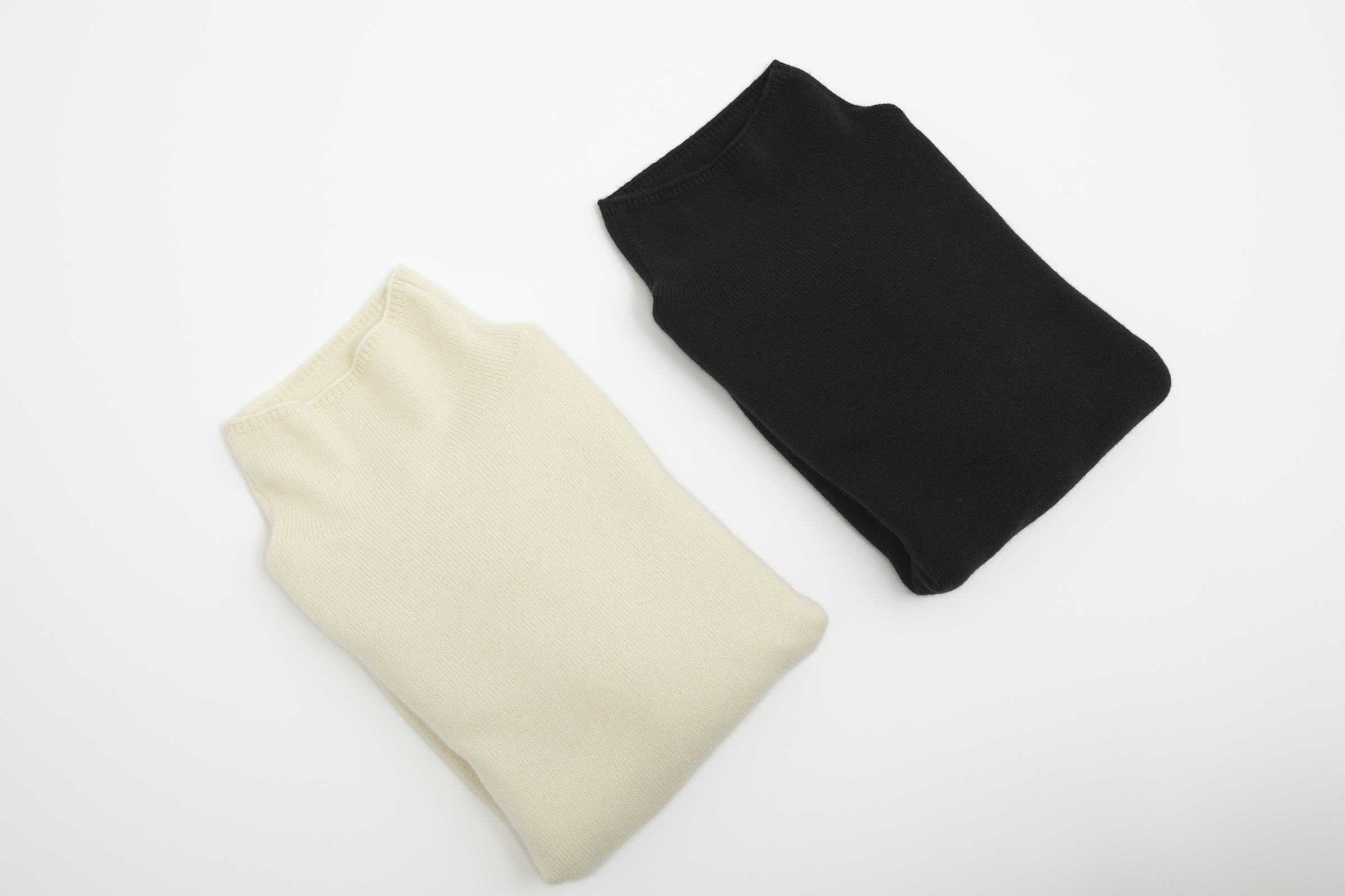 小金象 BABY CASHMERE 100%- 女9针中厚小山羊绒自由堆堆领套头衫