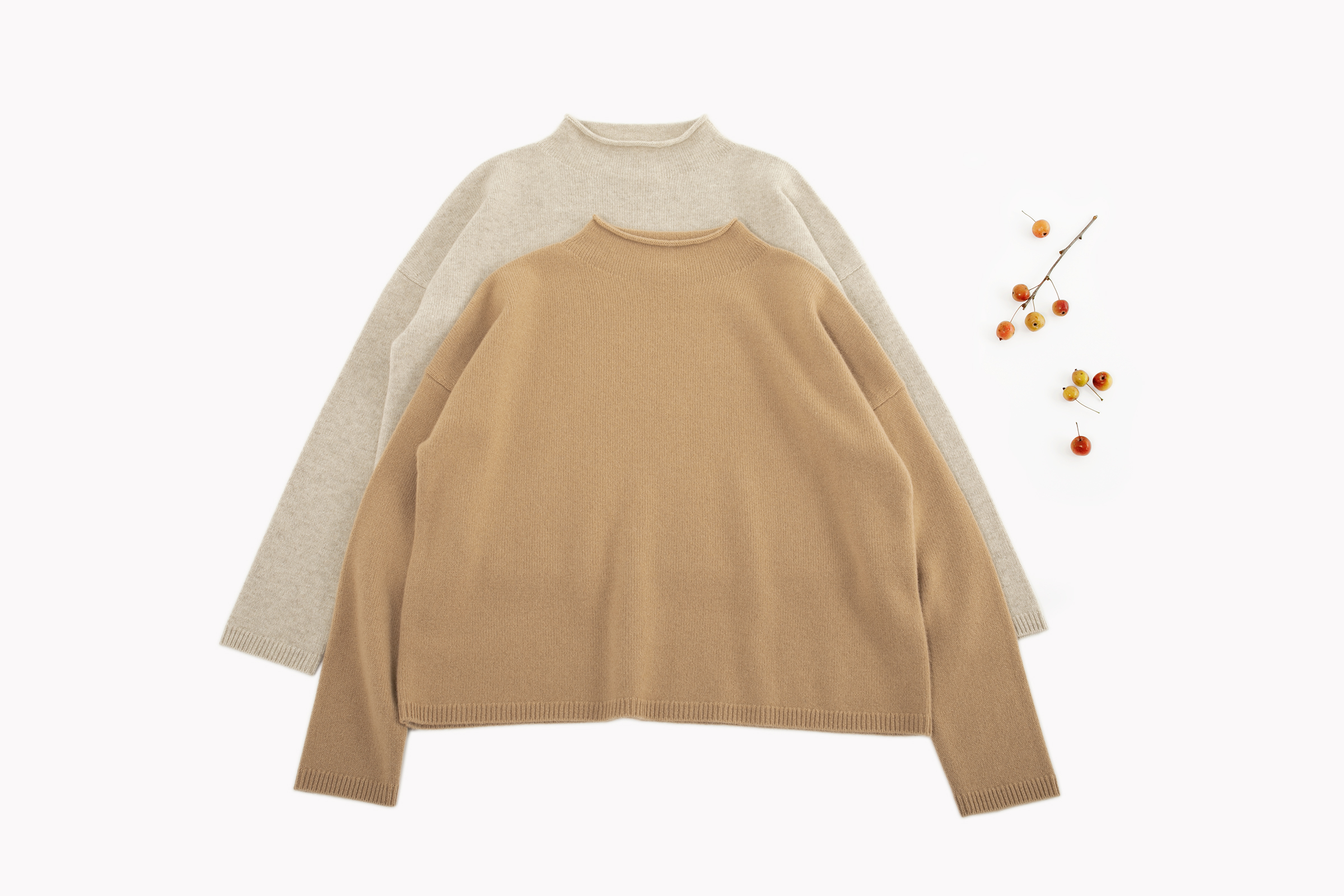 小金象-BABY CASHMERE 100%-女中厚小山羊绒半高领宽松短款套头衫