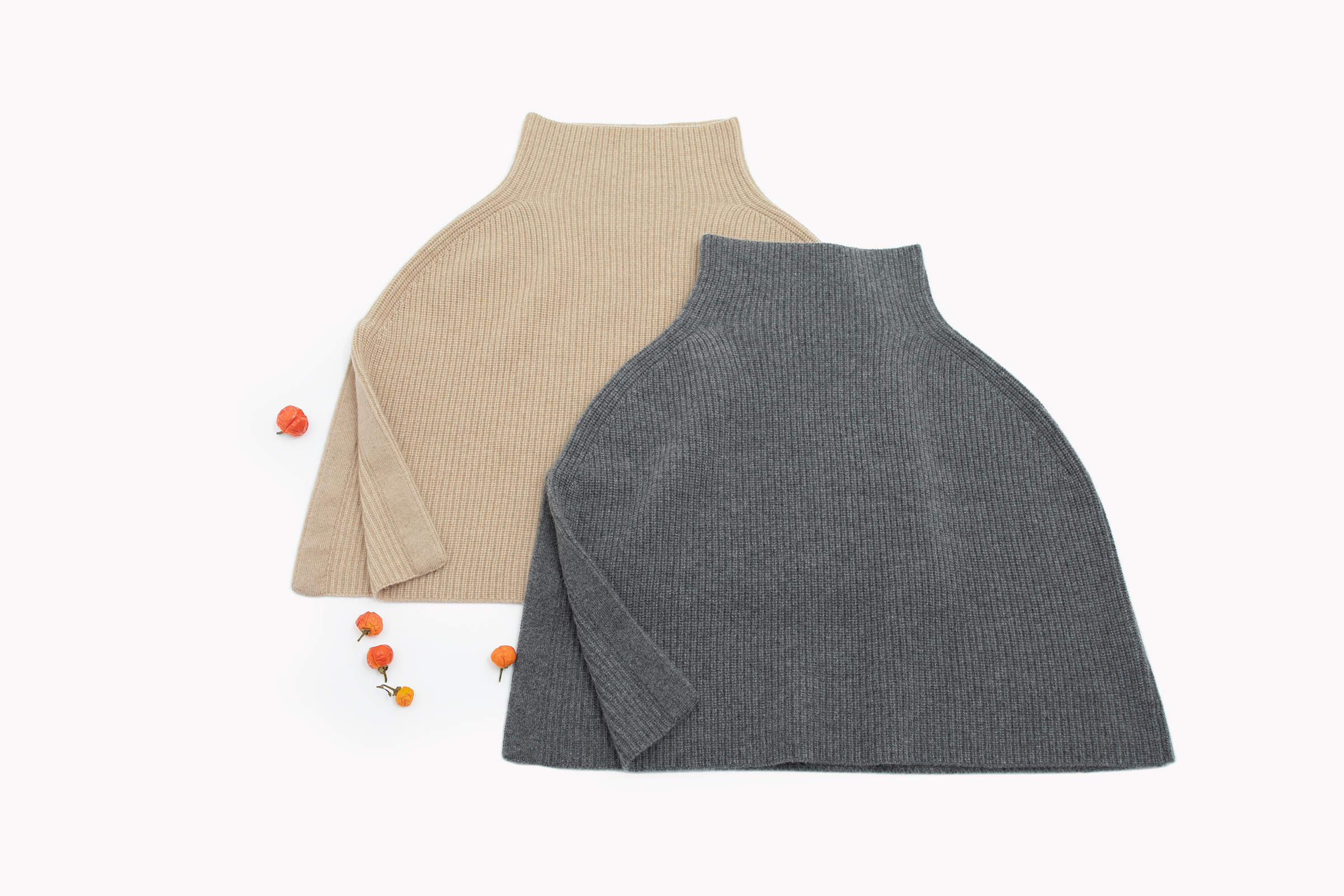 小金象 -山羊绒100% - 女7针中厚便携保暖针织小斗篷Poncho康赛妮