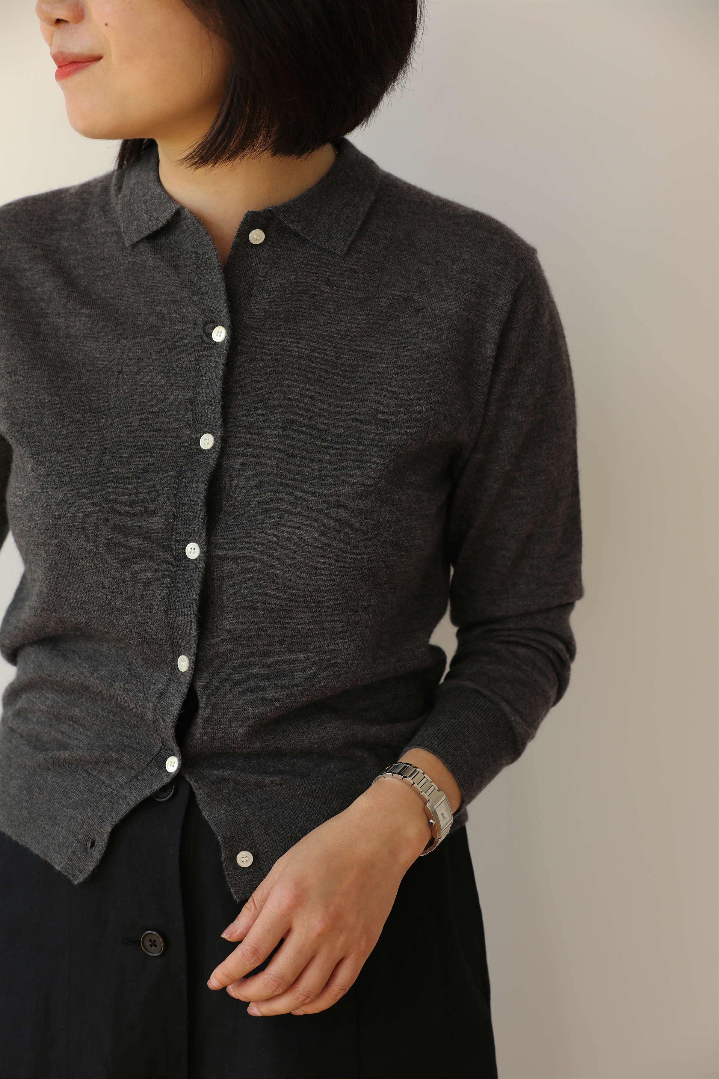 小金象 山羊绒100% 春秋3股68支合身轻薄小方领翻领长袖短款开衫