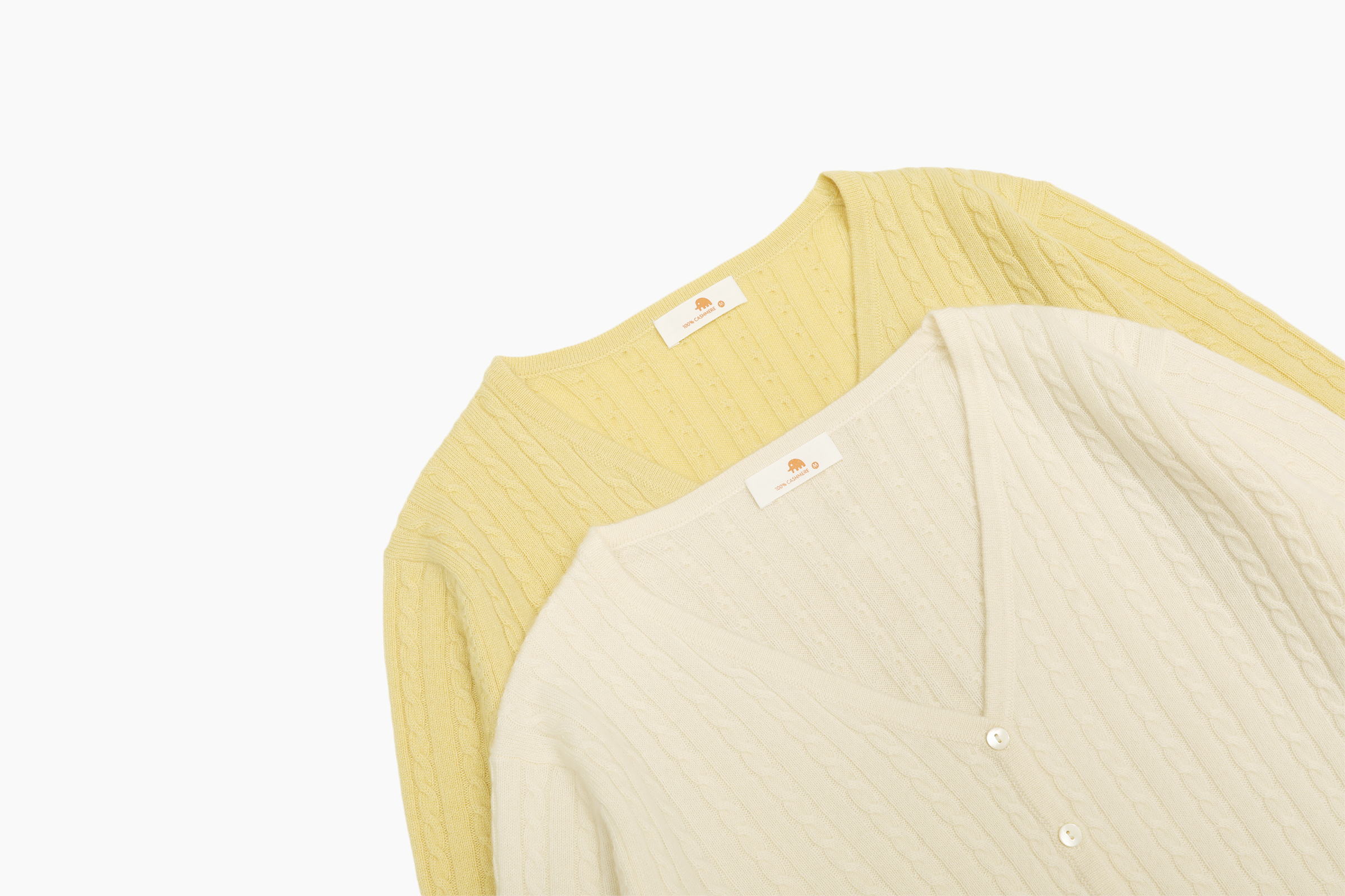 小金象 BABYCASHMERE 100% 女薄款小山羊绒小麻花短款V领长袖开衫