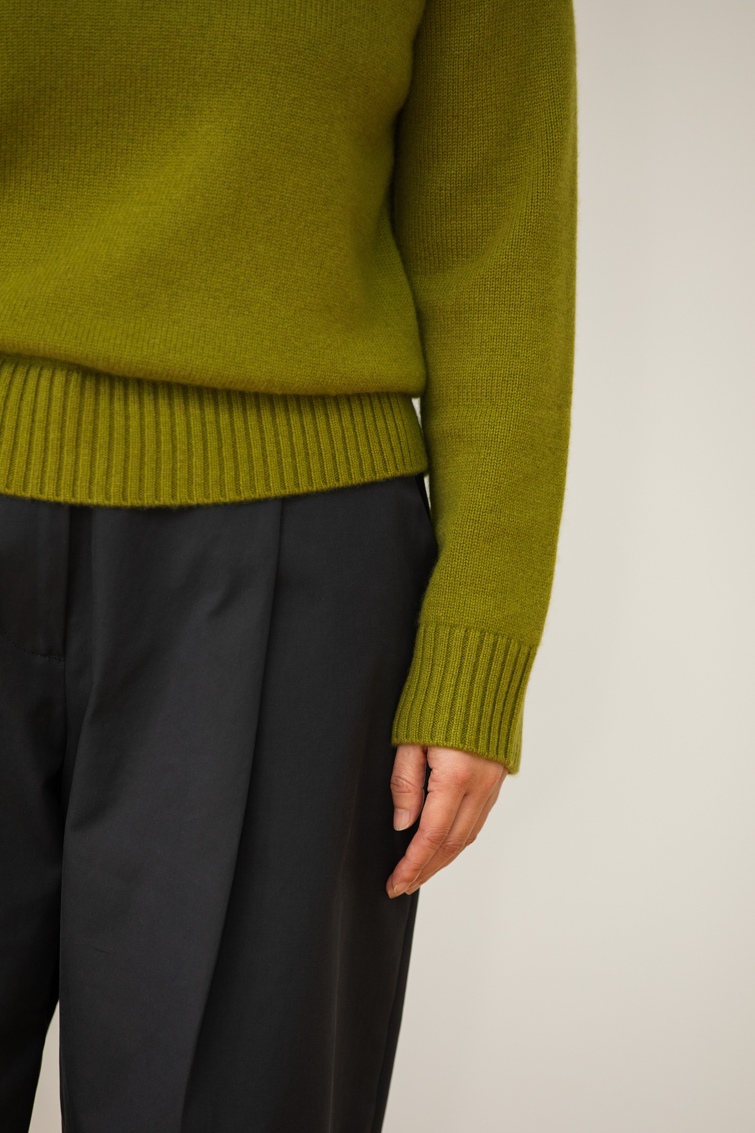 小金象 山羊绒100%  女7针3根纱加厚加密基础圆领宽松长袖套头衫