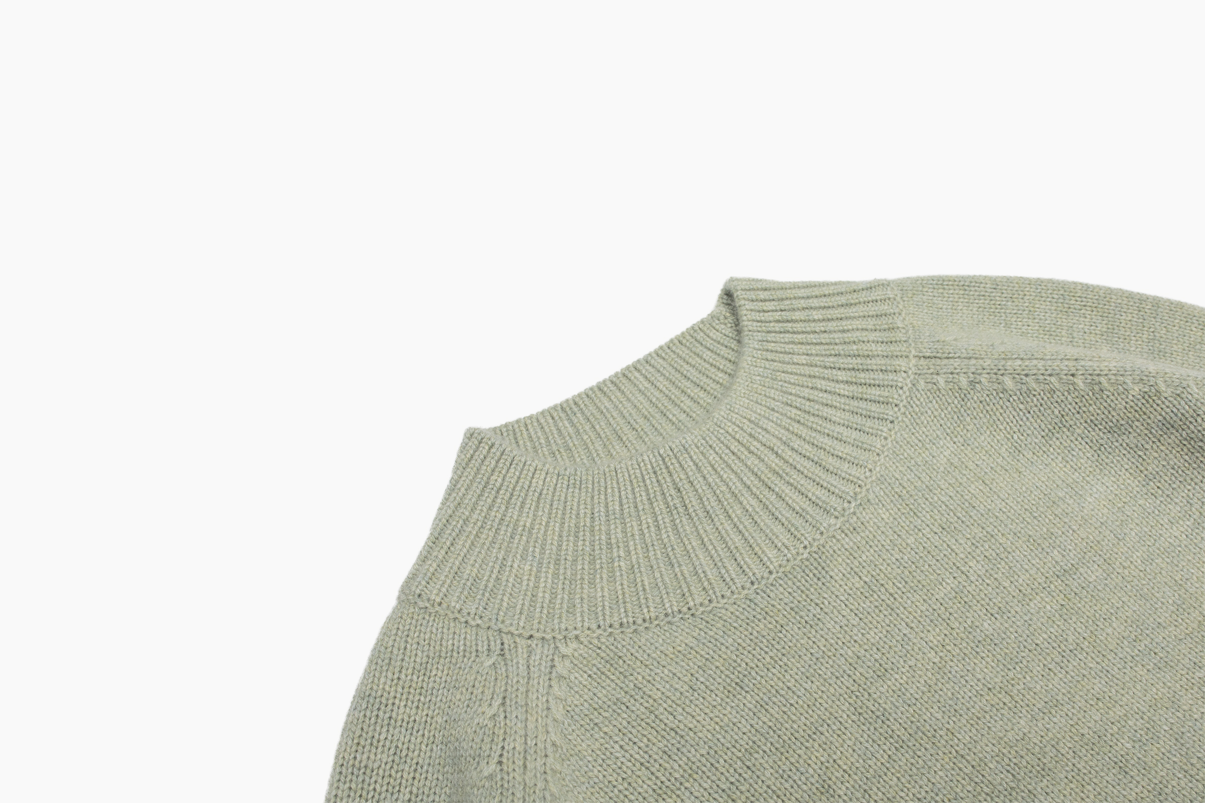 小金象 山羊绒100% 舒展优美女5针4根纱加厚半高领插肩长袖套头衫