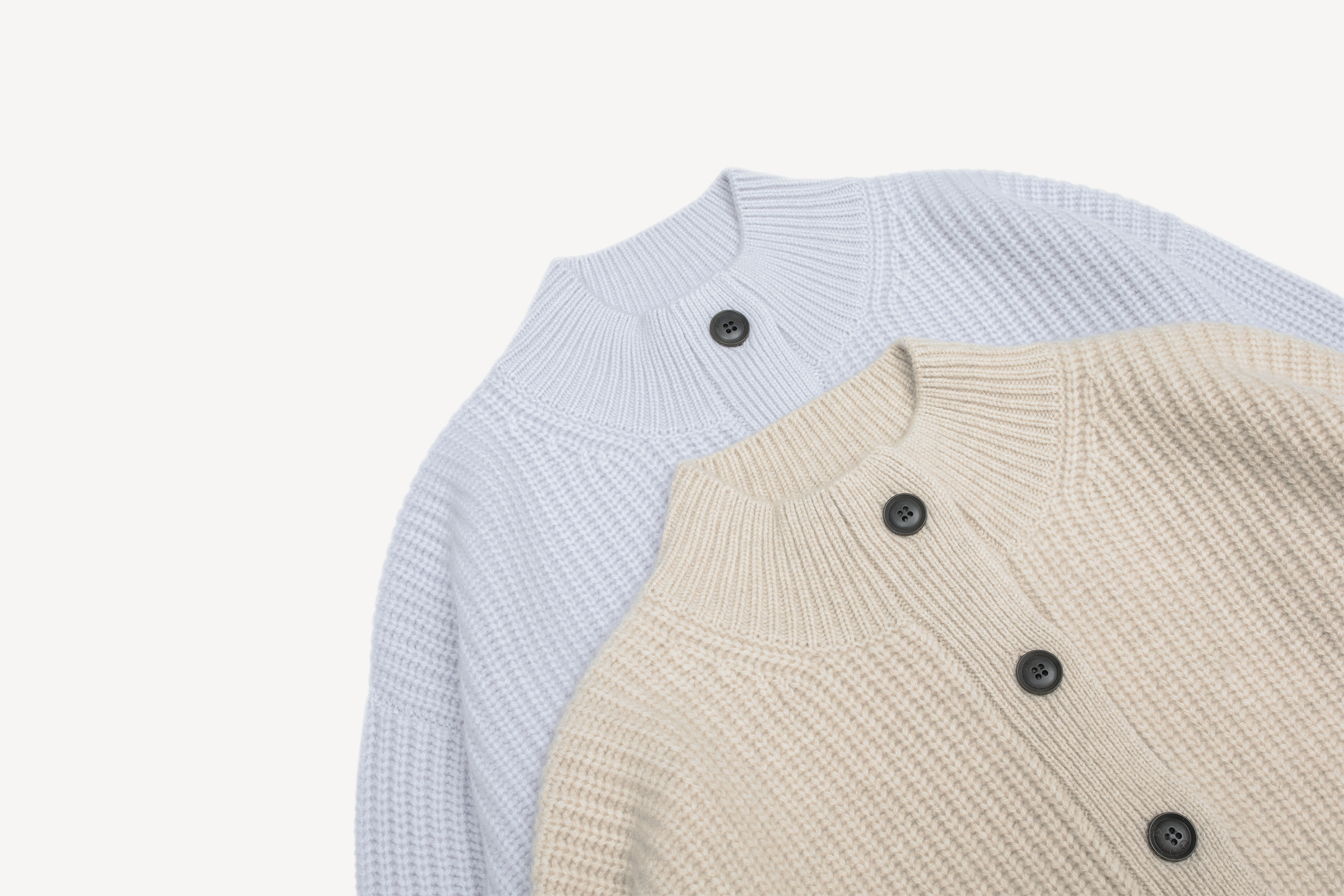 小金象CASHMERE100%女5针4根纱加厚半高领单元宝宽松长袖纽扣开衫