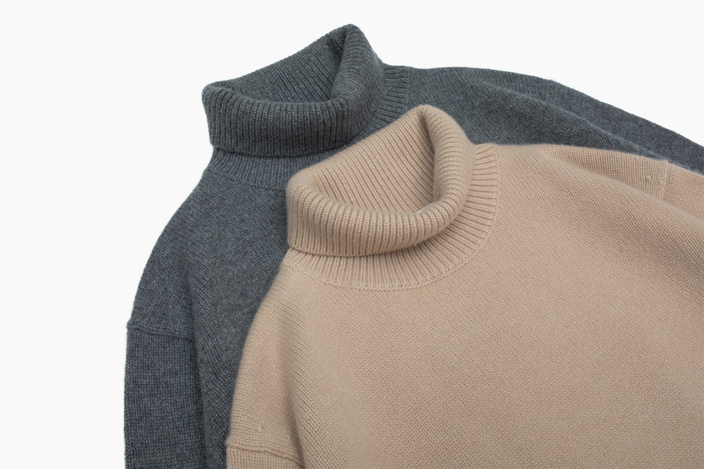 小金象山羊绒100%女5针4根纱加厚短款竖领两翻高领宽松落肩套头衫