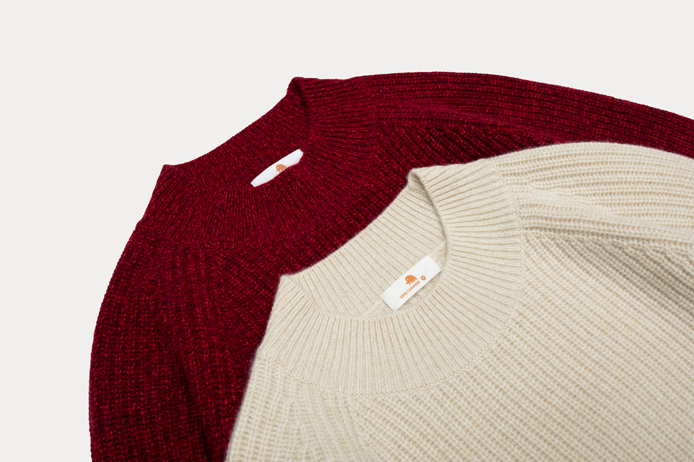 小金象 山羊绒100%女7针6/26支加厚单元宝半高领插肩袖宽松套头衫