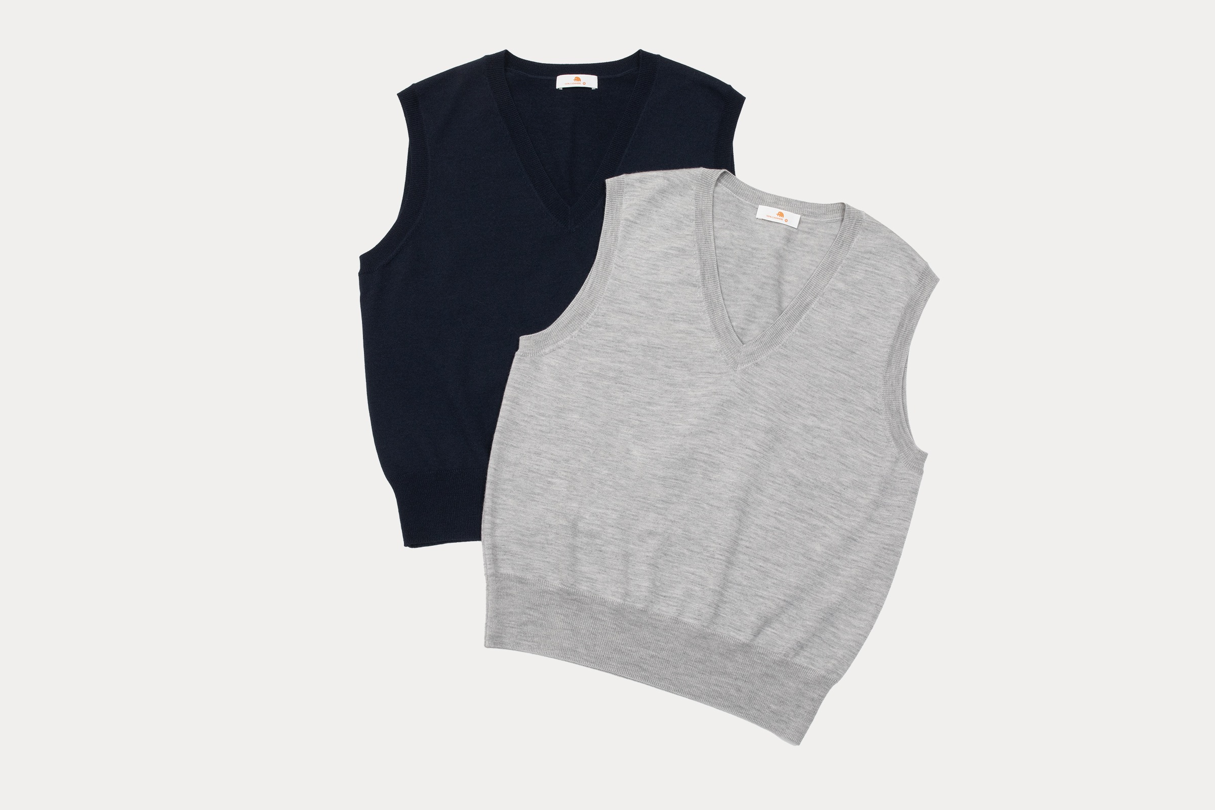 小金象 山羊绒100% 简单纯粹女春秋精纺2/60支2根纱V领套头背心