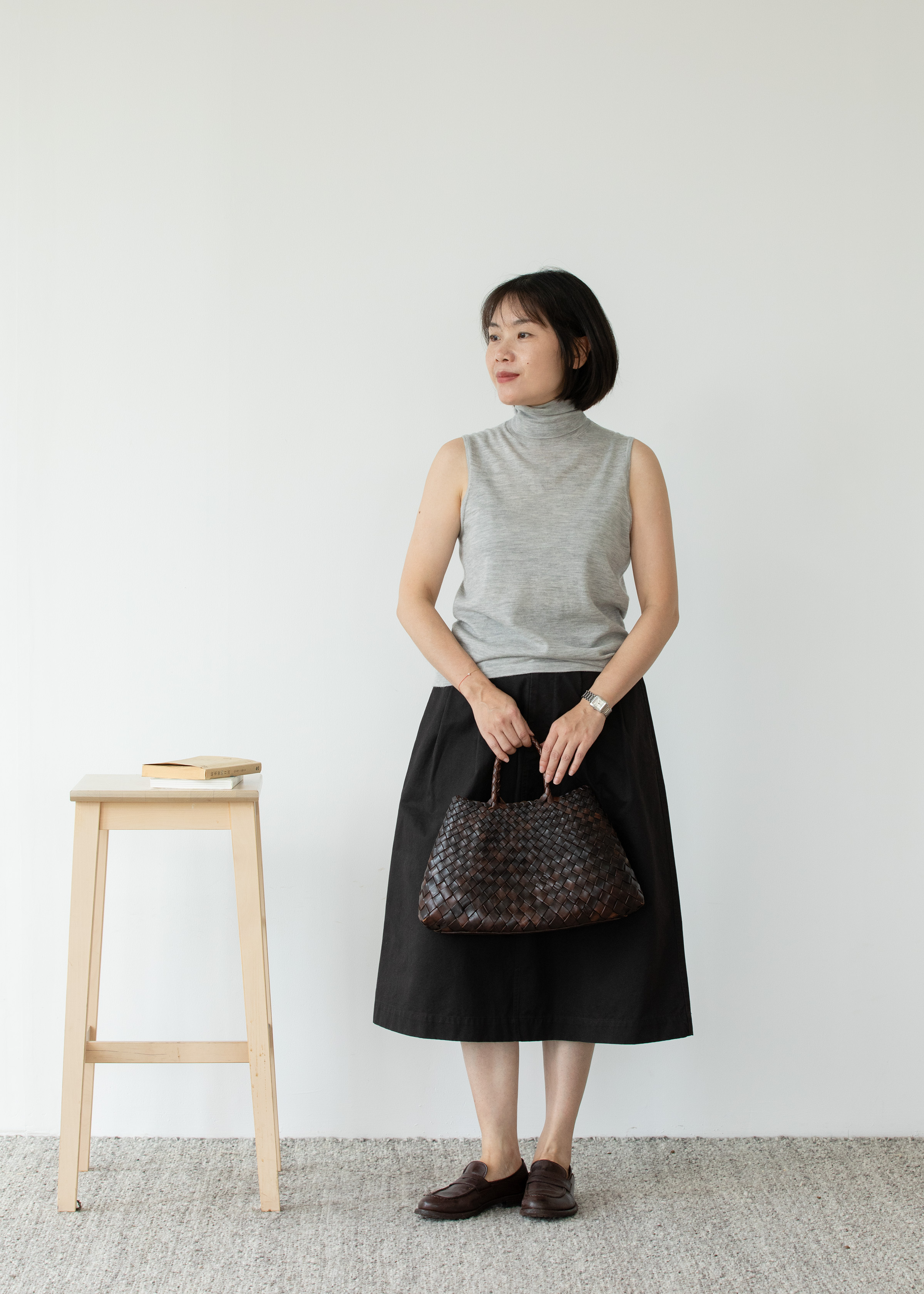 小金象山羊绒100%精纺3/68支女轻薄复古两翻高领修身叠穿无袖背心