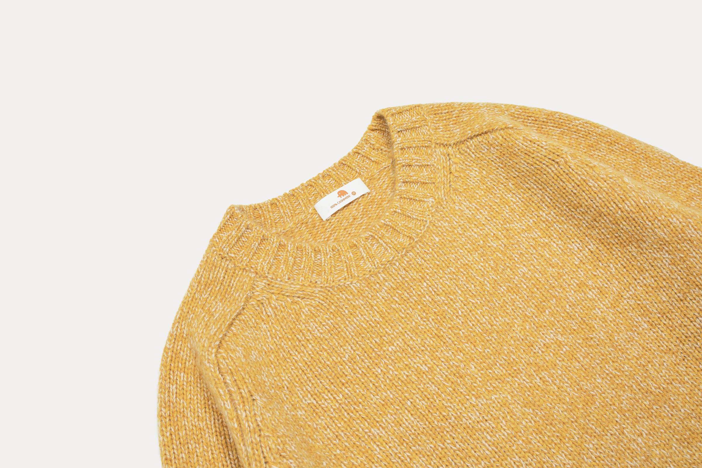 小金象 山羊绒100% 女加厚3针6股26支圆领马鞍肩短款长袖套头衫