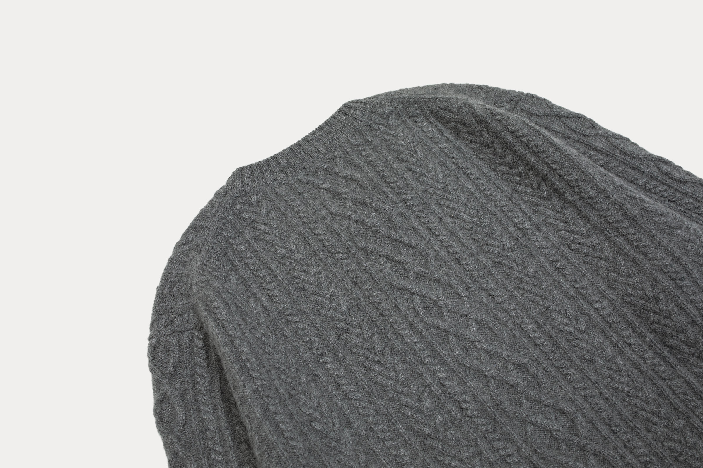 男7针3根2股26支圆领麻花套头衫