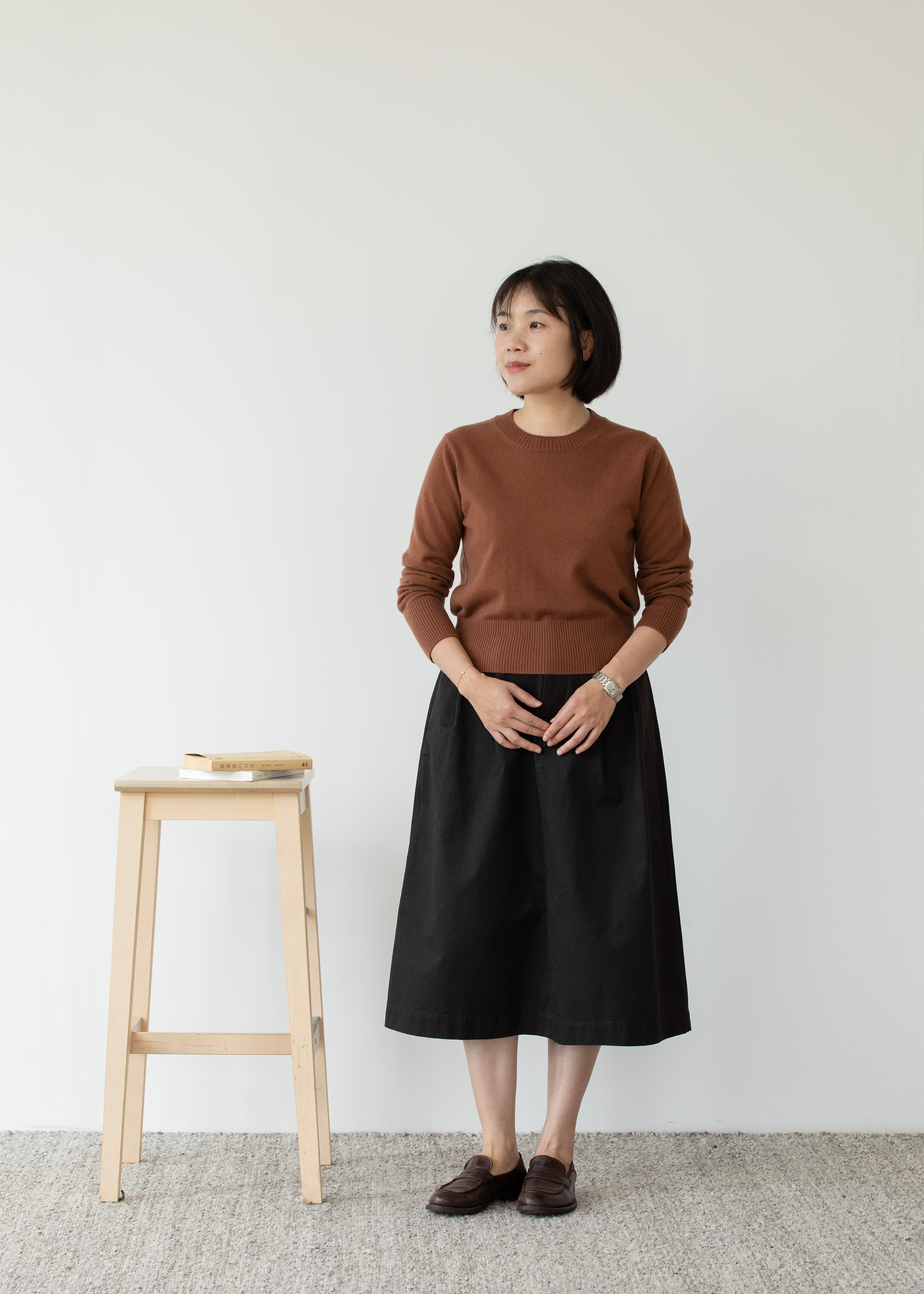 小金象 山羊绒100% 复古优美女12针薄款高腰短款圆领长袖套头衫