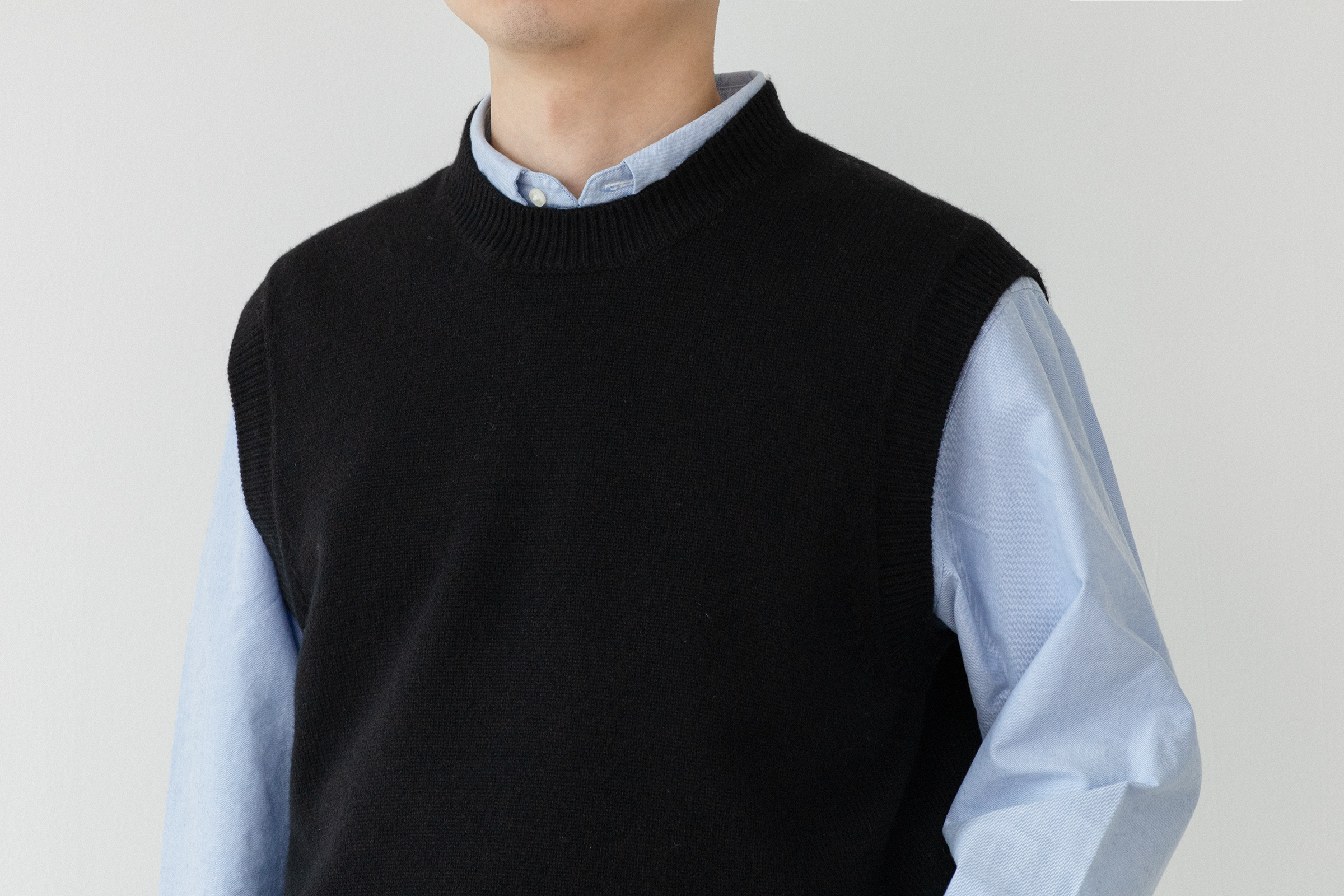 男7针3根单面平针圆领套头背心