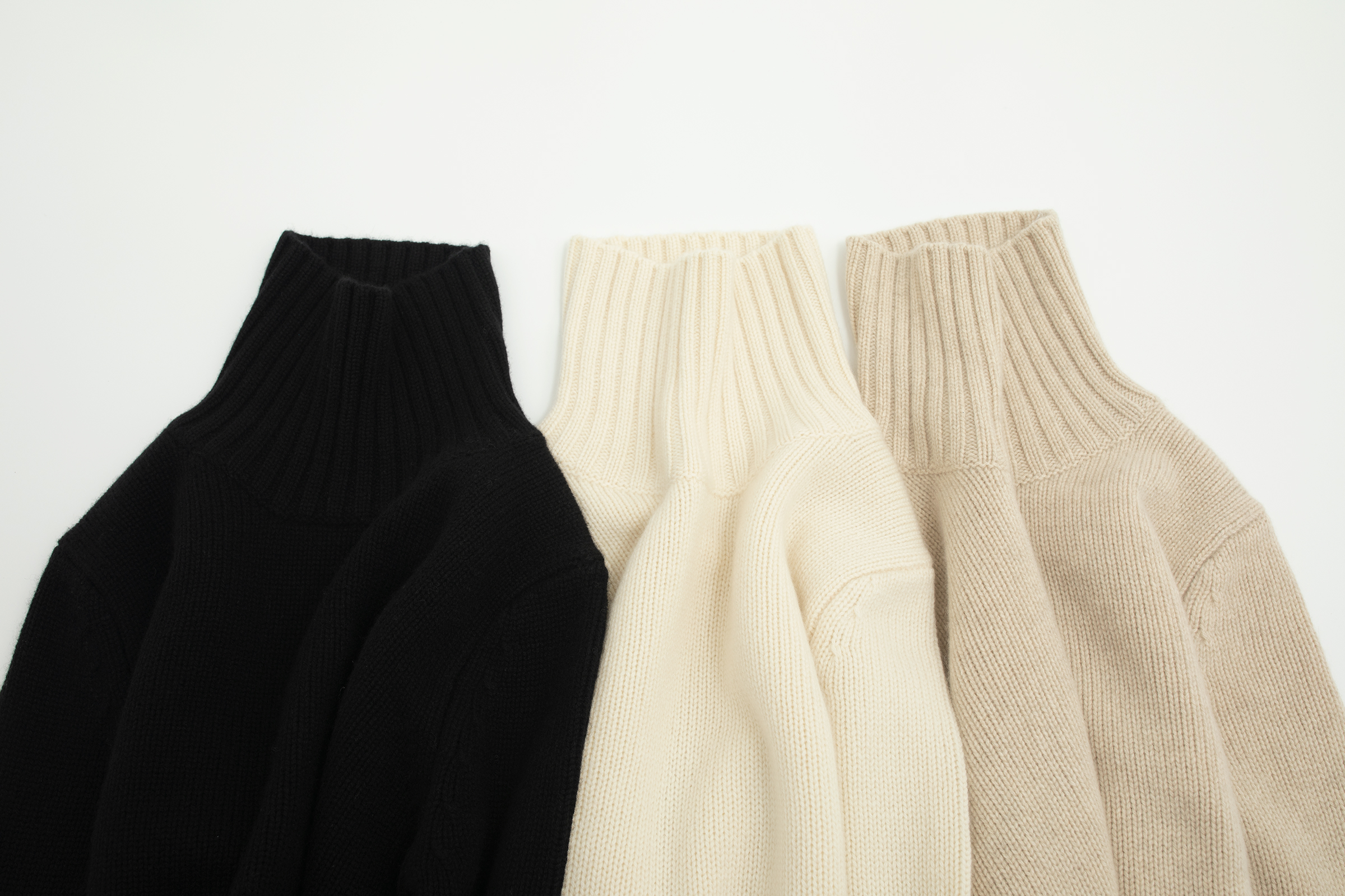 小金象 -山羊绒100% -女3针5根纱修身加厚高领竖领羊绒毛衣康赛妮