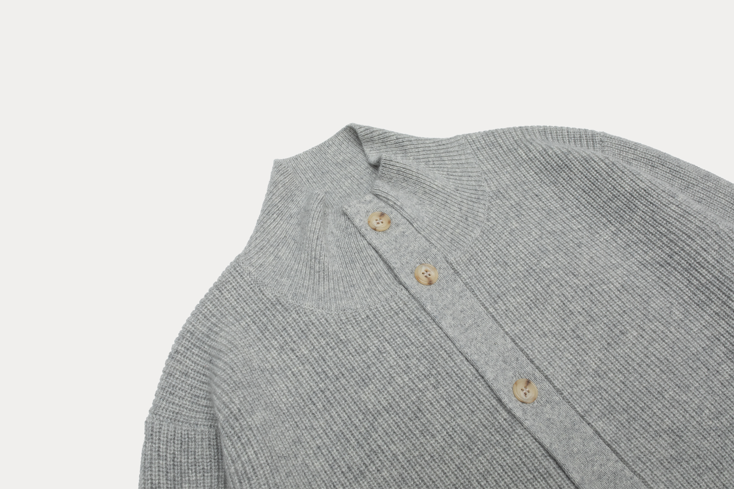 小金象 山羊绒100% 男9针加密厚实单元宝半高领纽扣长袖口袋开衫